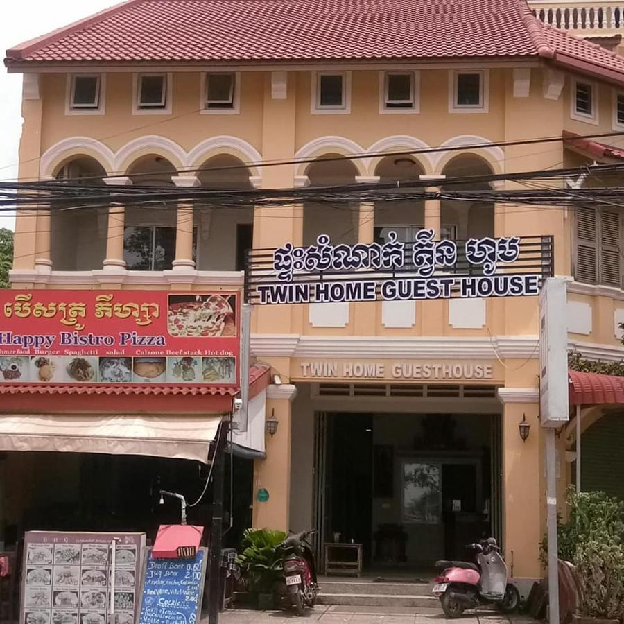 Twin Home Guesthouse Kampot Bagian luar foto