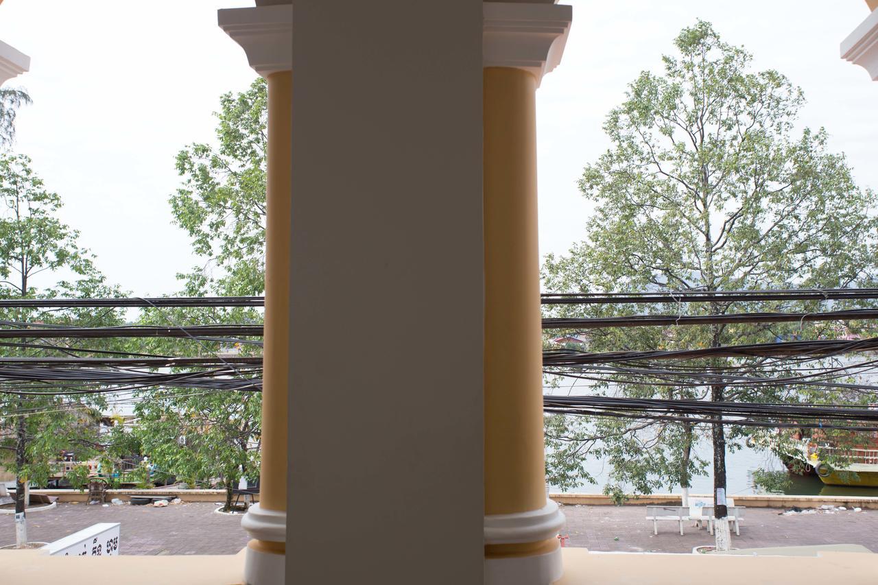 Twin Home Guesthouse Kampot Bagian luar foto